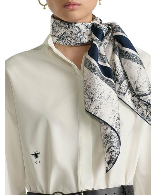 *話題の限定*【DIOR】Toile de Jouy スカーフ 90 Dior Toile De Jouy Scotland 90 Square Scarf in Gray | Lyst