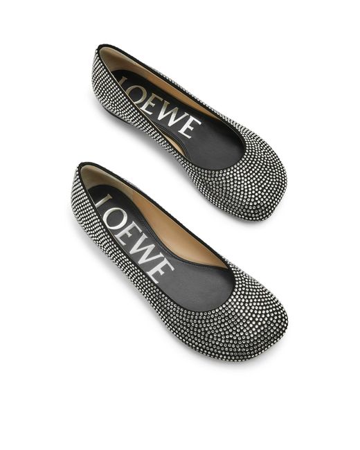 Ballerine toy in pelle scamosciata e strass all-over di Loewe in Gray