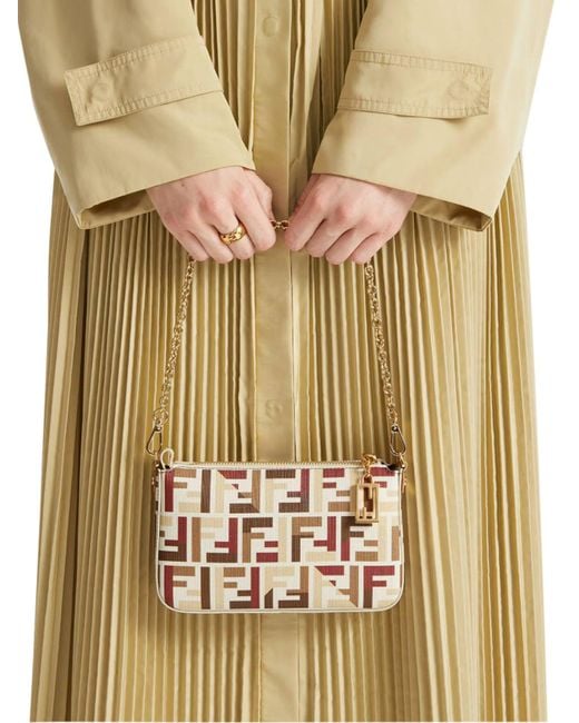 Pouch con catena in tessuto di Fendi in White