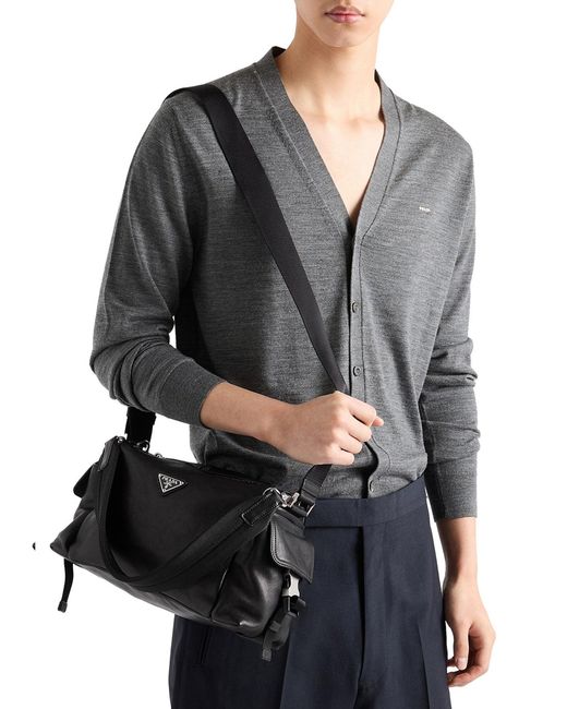 Borsa explore in pelle di Prada in Black da Uomo