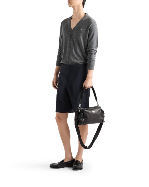 Borsa explore in pelle di Prada in Black da Uomo