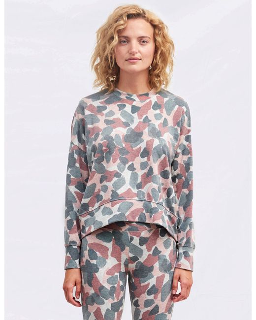 light camo sweatshirt