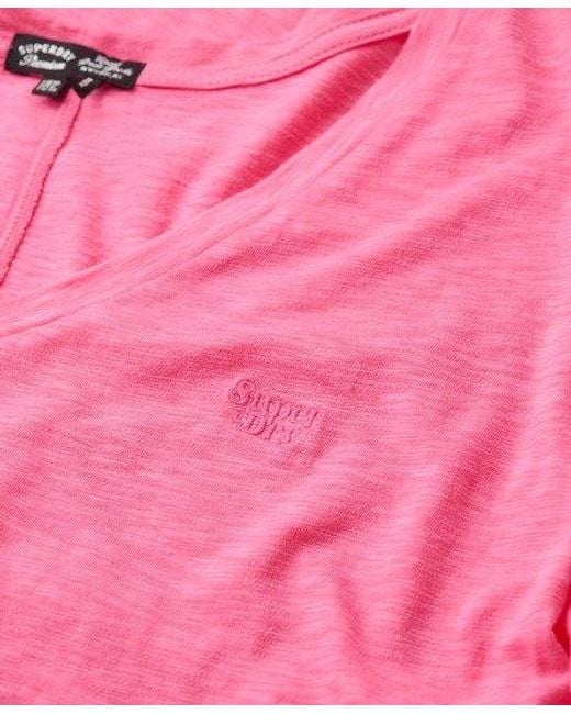 Femme T-Shirt Flammé À Logo Brodé Et Col V Taille Superdry en coloris Red
