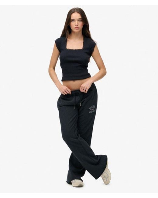 Superdry Athletic Print Flare joggingbroek in het Black