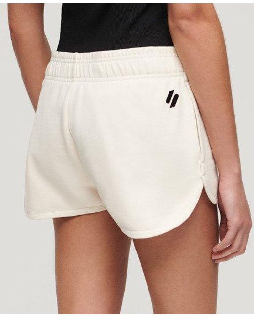 Short de course sportswear logo Superdry en coloris White