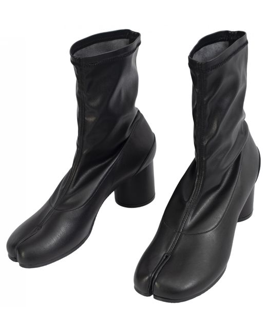 black tabi boots