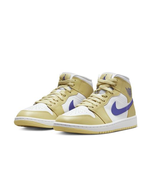 Nike Air Jordan 1 Mid Leather Mid-top Trainers in White | Lyst