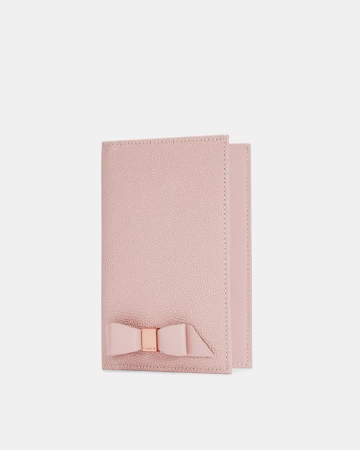 scherp Arrangement Incarijk Ted Baker Bow Leather Passport Holder in Pink | Lyst UK