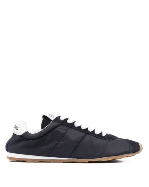 Sneaker Plume di Miu Miu in Blue
