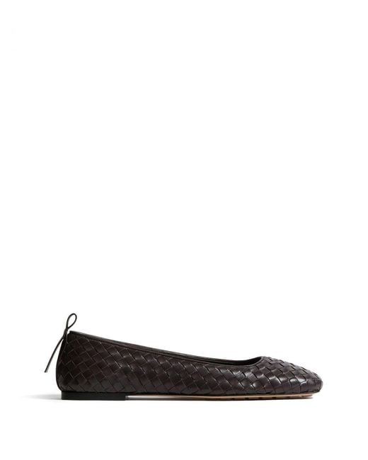 Bottega Veneta Black Flat Intreccio