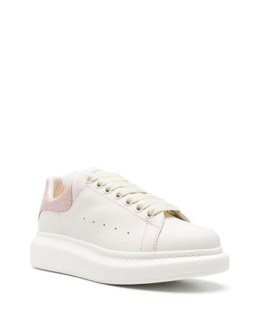 Sneaker Oversize di Alexander McQueen in White