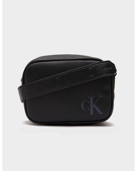 Calvin Klein Sculpt Logo Camera Bag in Black Lyst