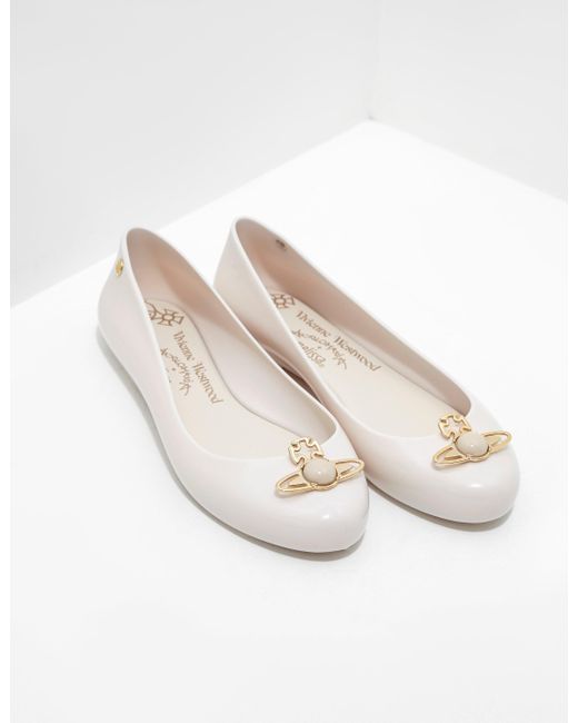 cream pearl shoes