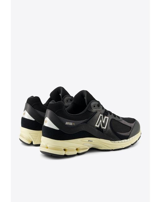 New Balance Black 2002R Low-Top Sneakers for men
