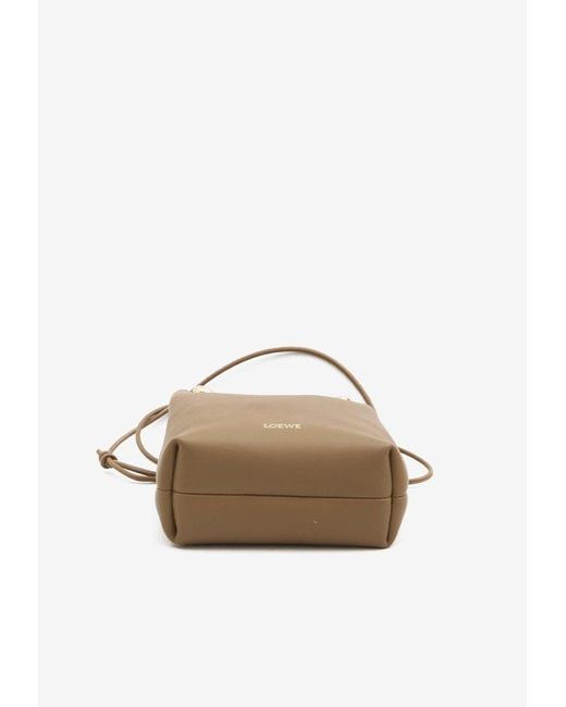 ショルダーバッグ・ポシェット Loewe Loewe Pebble Crossbody Bag In Smooth Leather Loewe - Pebble Pouch Oak Leather Crossbody | Mitchell Stores