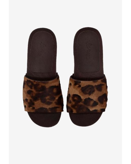 LA ROSE White Leopard Print Studded Leather Clogs