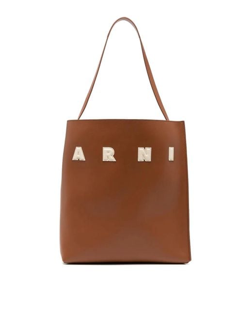 Marni Brown Passpartout Museo Museo