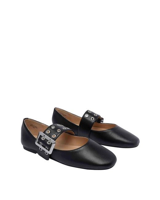 Steve Madden White Atlantic Ballets