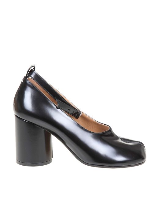 Maison Margiela Tabi Pumps In Leather in Black | Lyst