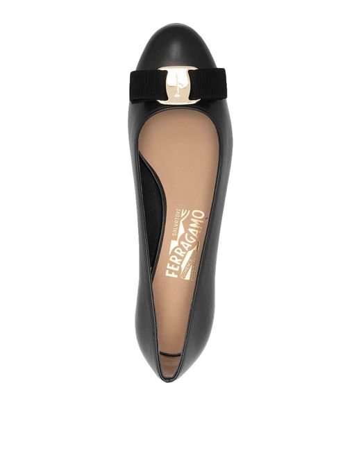 Ferragamo Brown Vara Pumps (C)