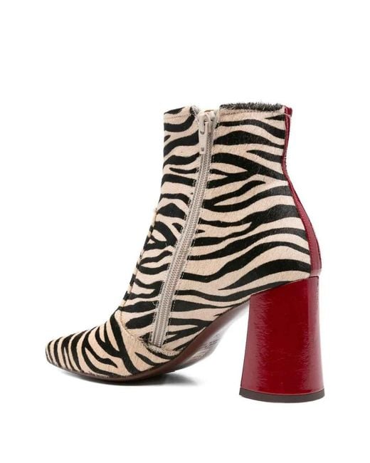 Chie Mihara White Pinkie Zebra