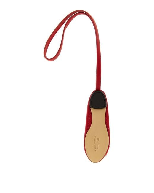 Charm di Ferragamo in Red