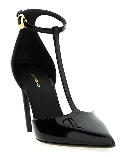 Ferragamo Black 'Odette' Pumps