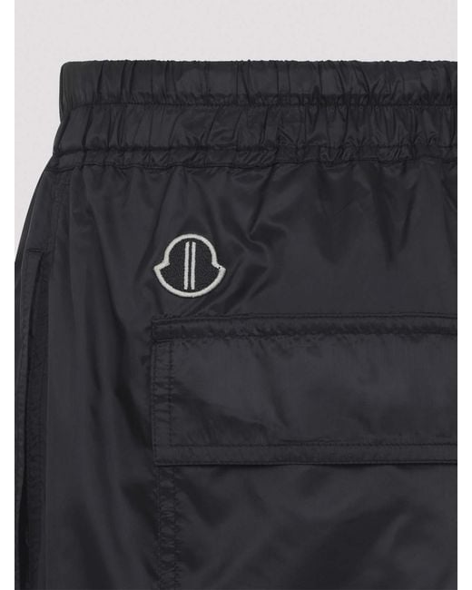 Moncler Black Kiltshorts for men