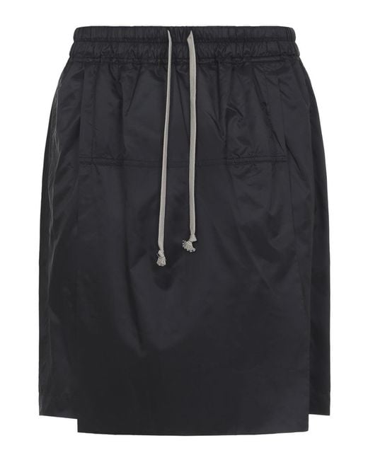 Moncler Black Kiltshorts for men