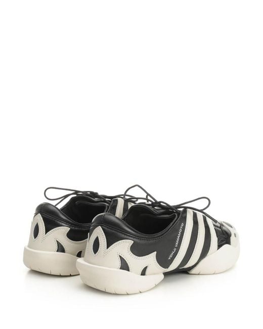 Y-3 Black Regu 2002 Sneaker for men