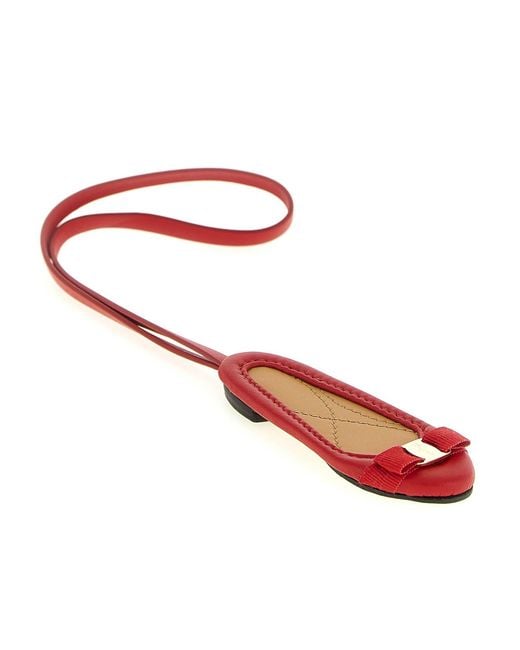 Charm di Ferragamo in Red