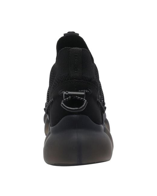 Sneakers di grounds in Black