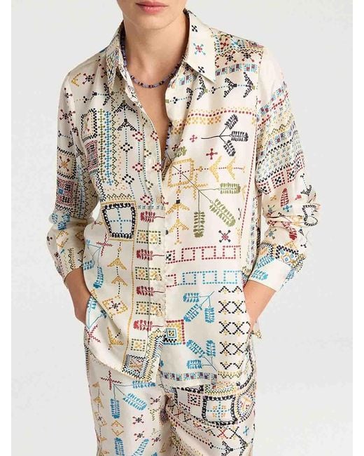 Momoní White Arles Shirt