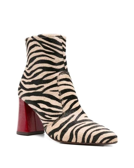 Chie Mihara White Pinkie Zebra