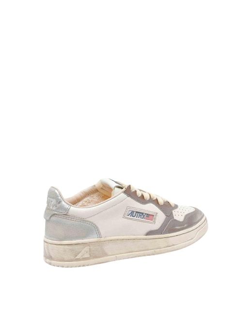 Autry White Super Vintage Medalist Low Sneakers