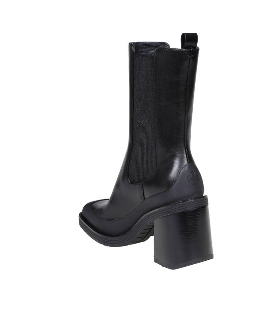 Tory Burch Black Leather Pointed Toe Ankle Boots
