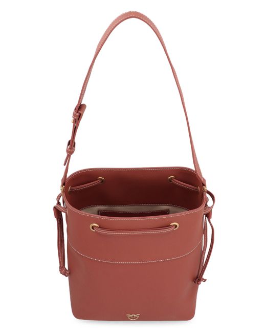 Borsa a secchiello in pelle di Pinko in Red