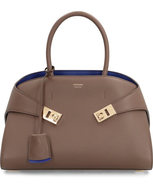 Borsa a mano Hug S in pelle di Ferragamo in Brown
