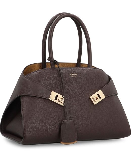 Borsa a mano Hug S in pelle di Ferragamo in Brown