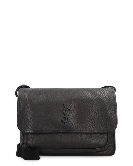 Messenger NIKI in pelle martellata di Saint Laurent in Gray da Uomo