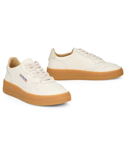 Autry White Sneakers Low-Top Medalist