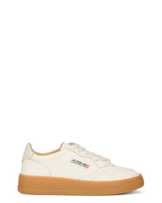 Autry White Sneakers Low-Top Medalist