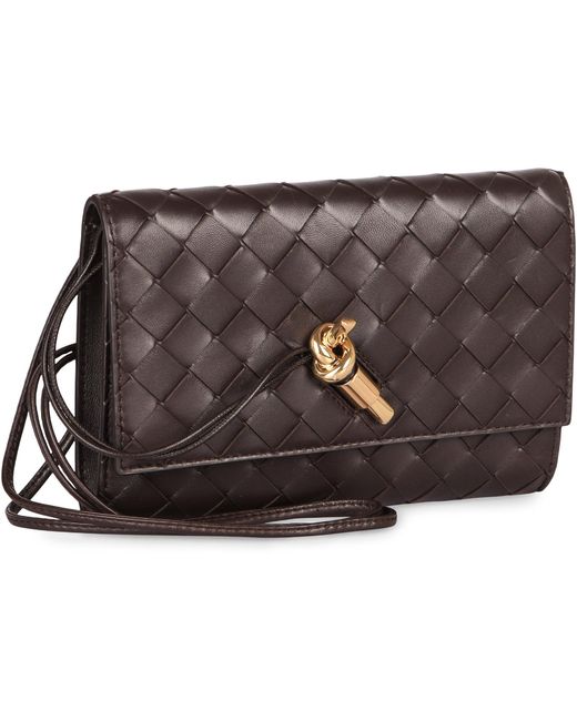 Pochette Andiamo di Bottega Veneta in Gray