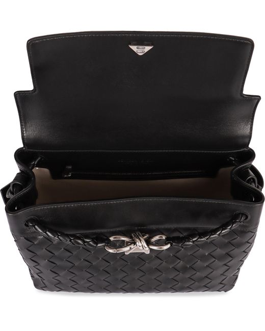 Borsa messenger Andiamo piccola in pelle di Bottega Veneta in Black da Uomo