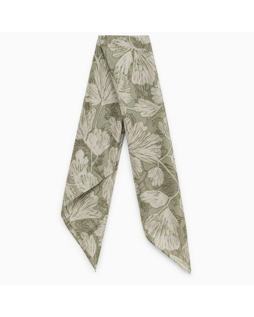 Foulard verde con fantasia floreale in seta di Brunello Cucinelli in Green