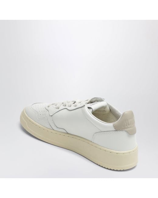 Autry White Medalist Low Sneakers