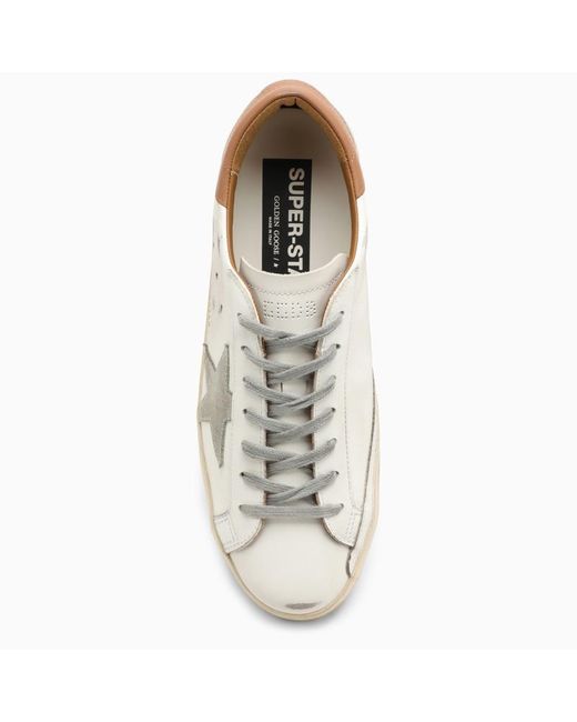 Sneaker super-star bianca/marrone chiaro di Golden Goose Deluxe Brand in White da Uomo