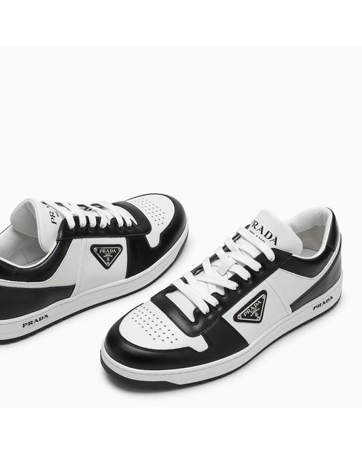 Sneaker downtown bianca/nera in pelle di Prada in Black da Uomo