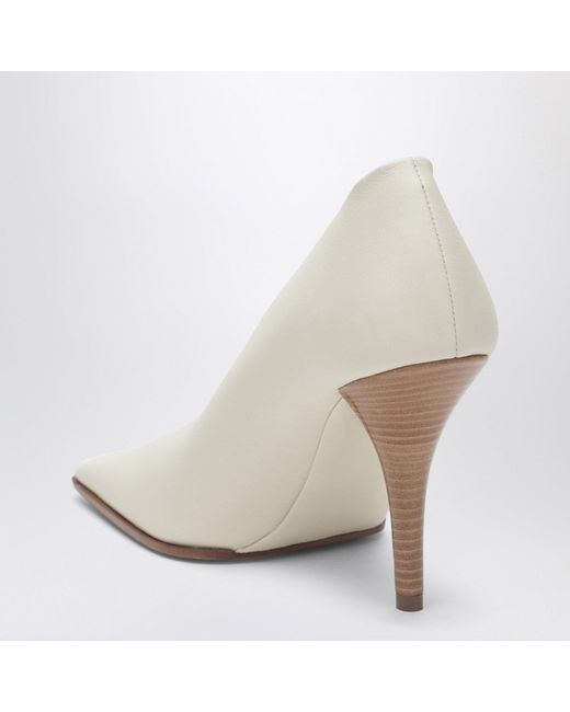 Alaïa White Soft Square Ivory Pumps