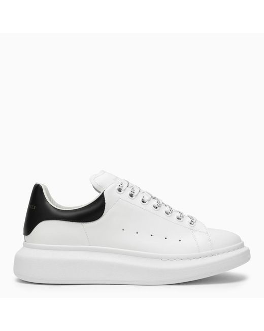 Sneaker oversize bianca e nera di Alexander McQueen in White da Uomo